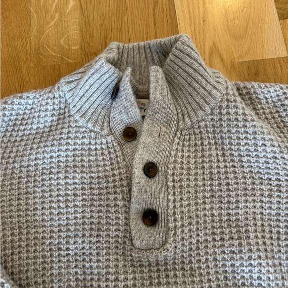 Faherty Men's Light Gray Crewneck Sweater - Picture 2 of 5